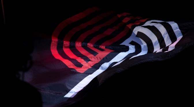 Blazers exercem opções de equipe sobre Henderson e Clingan