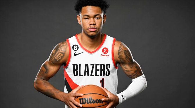 Blazers trocam Simons e escolhas com os Celtics por Holiday