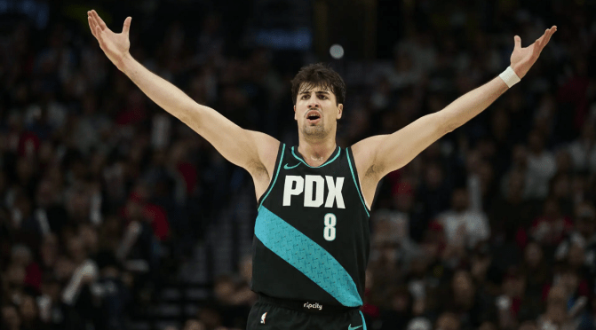 Deni Avdija faz história com um triple-double impressionante contra o OKC