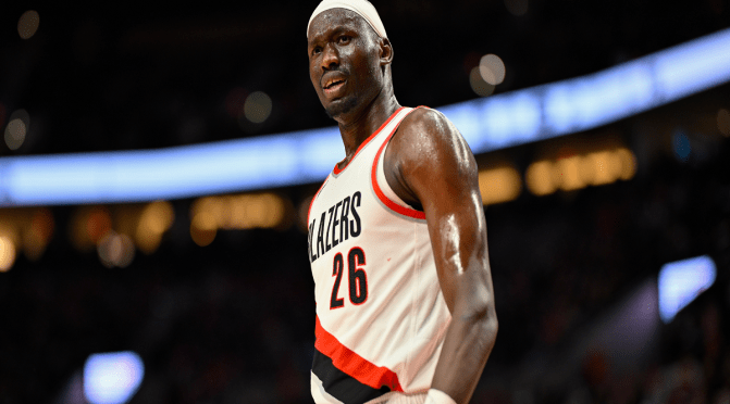 Duop Reath passa por cirurgia que encerrará sua temporada