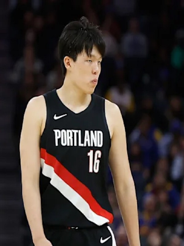 Por que Yang Hansen não está jogando?